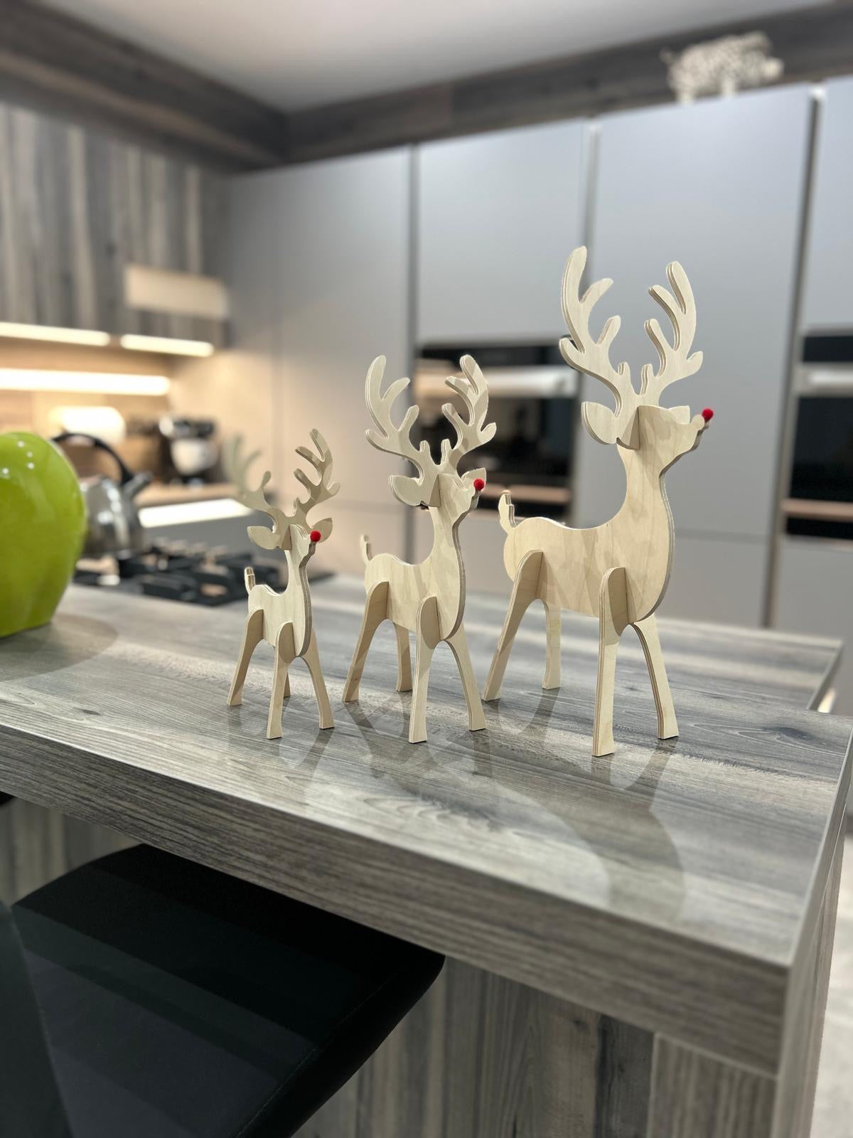 Birch ply reindeers