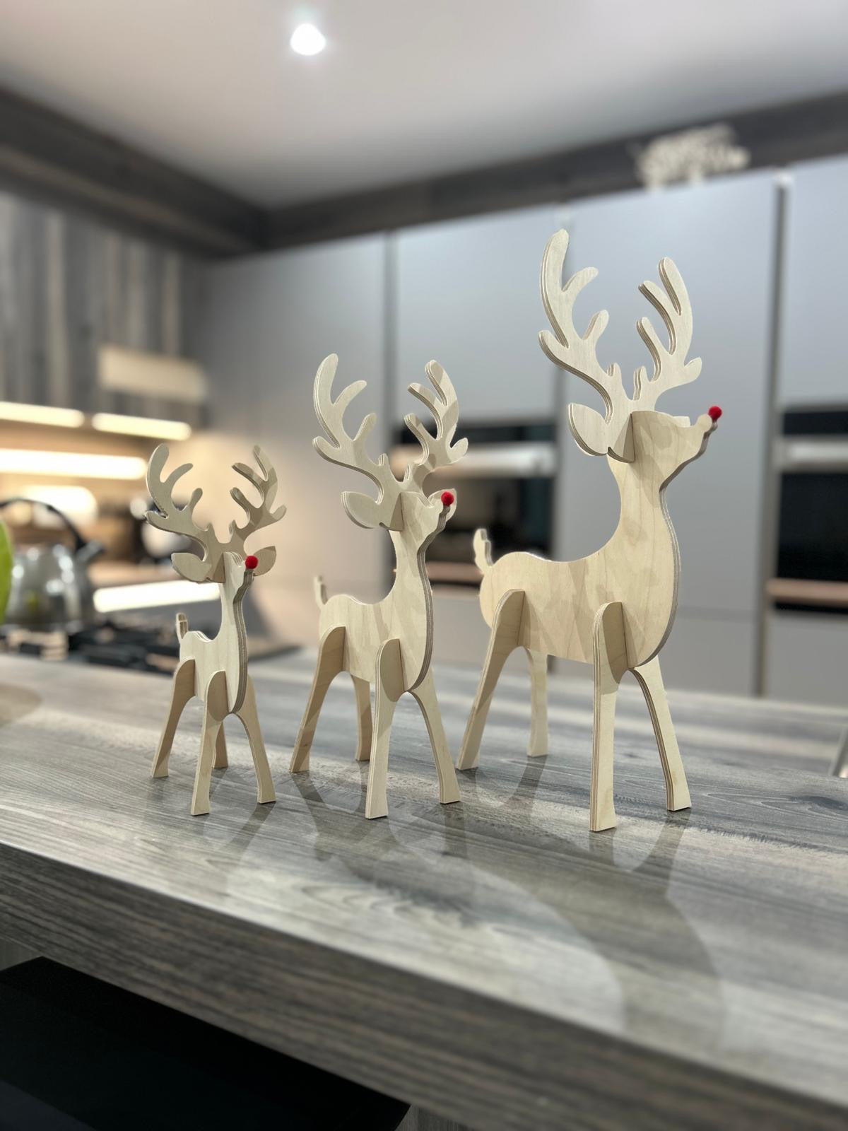 Birch ply reindeers