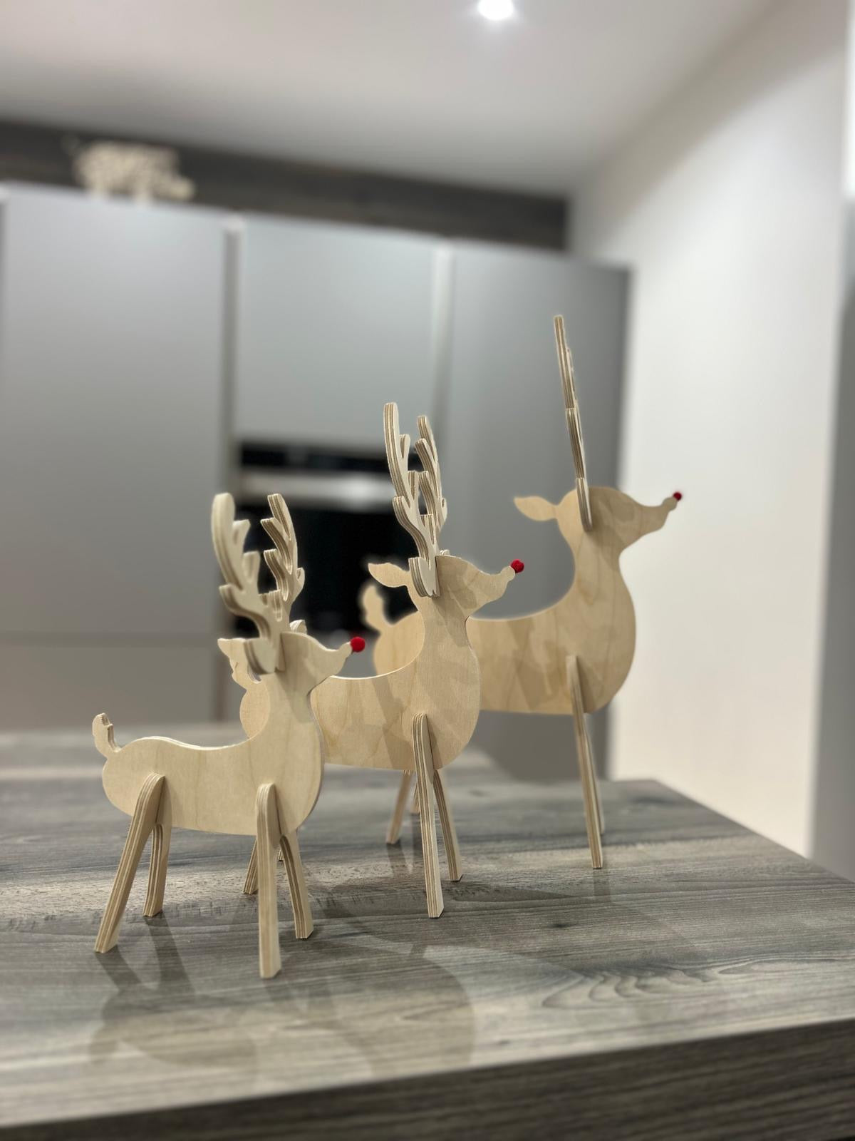 Birch ply reindeers